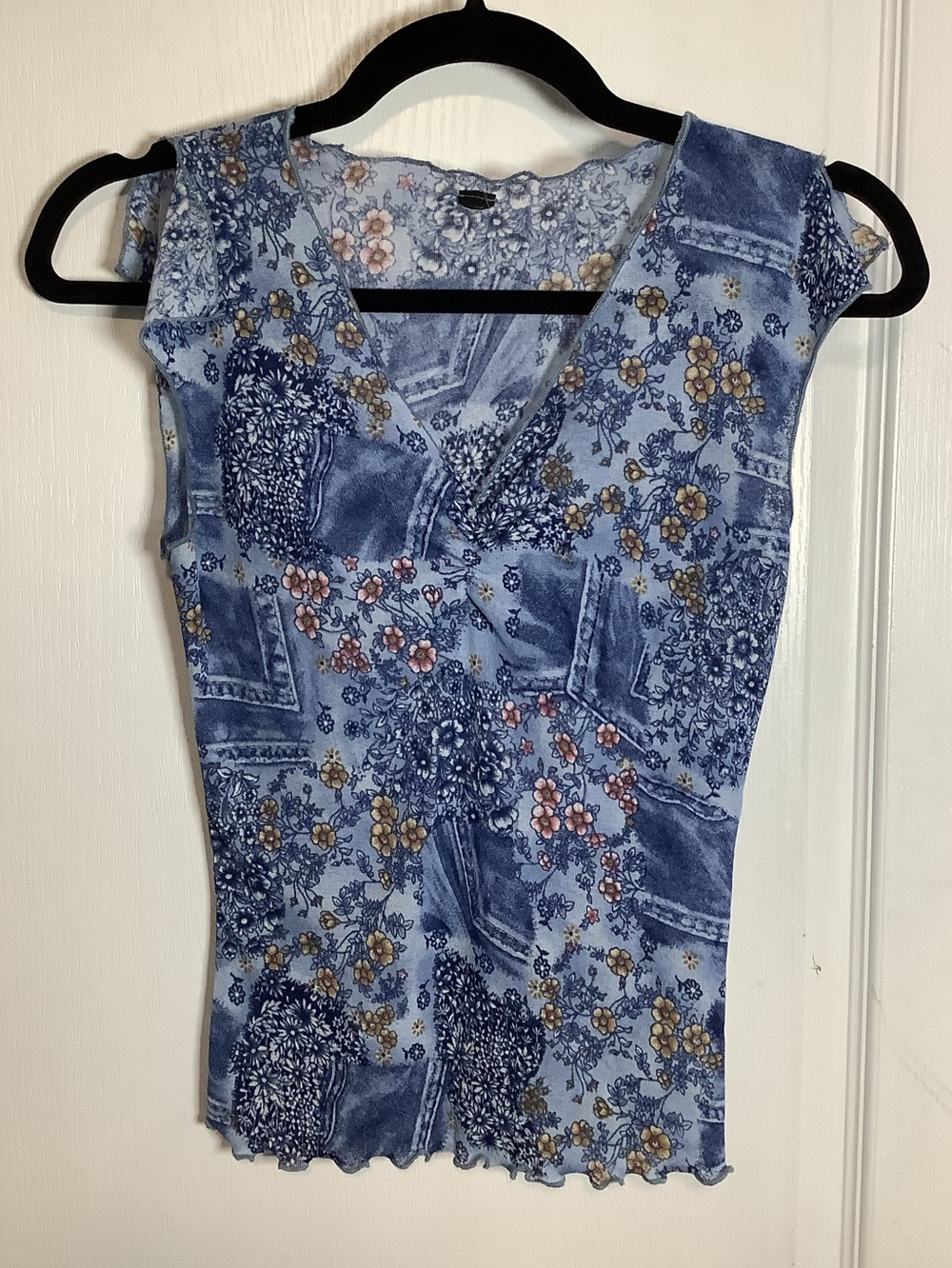 Y2K Blue Floral V-Neck Sleeveless Mesh Top